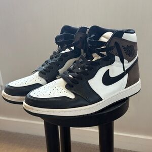 Jordan 1 High Dark Mocha